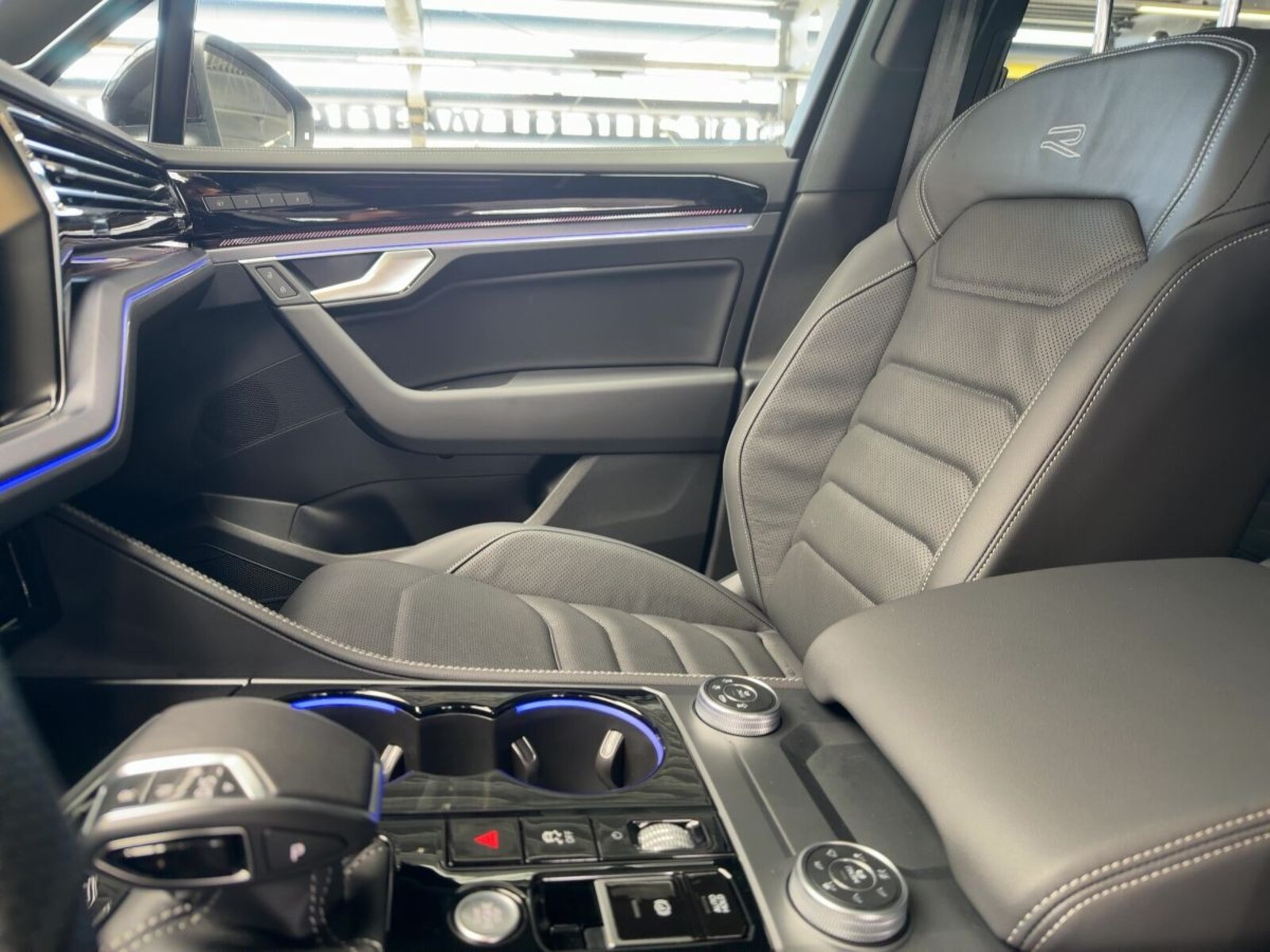Volkswagen Touareg – Bild 14