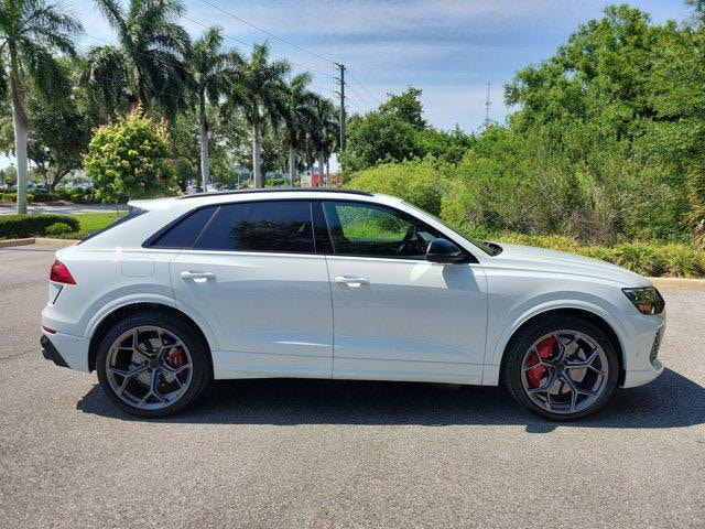 2026 Audi RS Q8 SUV performance