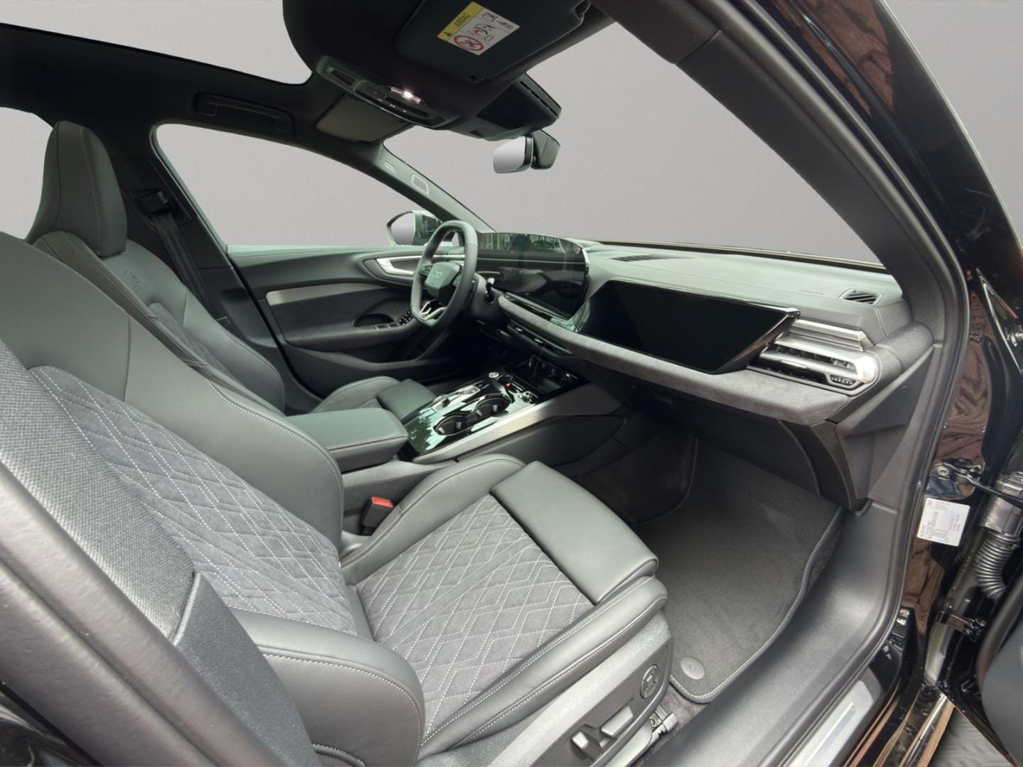 Bild über Audi A5 Avant e-hybrid e-hybrid quattro 270 kW S tronic - für weitere Informationen kontaktieren Sie den Audi Partner