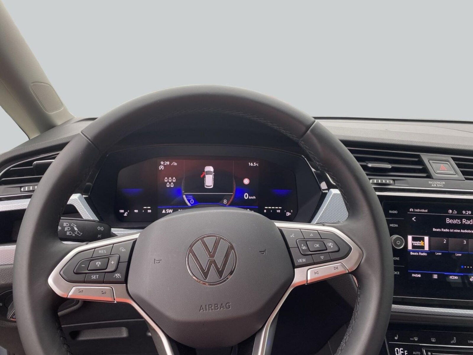 Volkswagen Touran – Bild 18