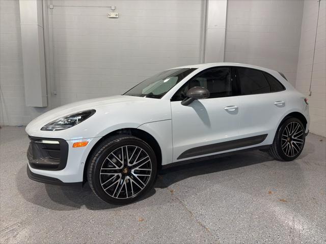 2025 Porsche Macan T