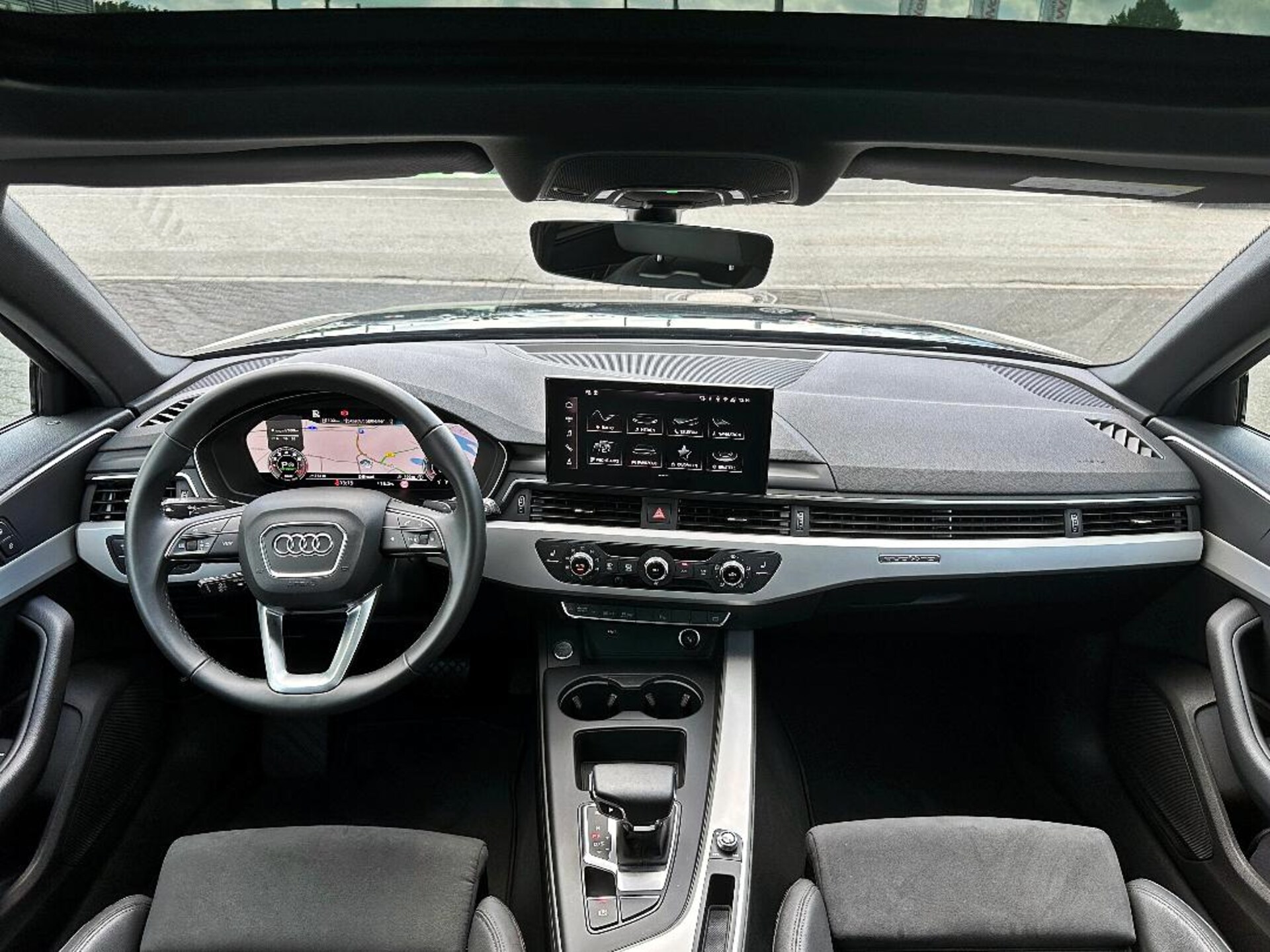 Audi A4 Avant S line