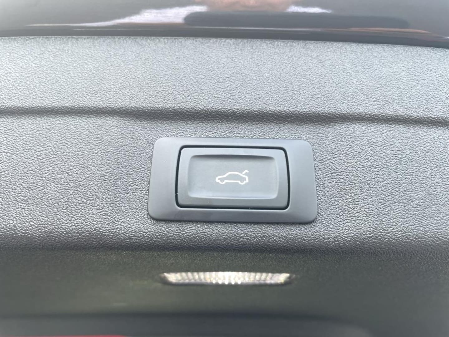 Bild über Audi A5 Avant TFSI S tronic - für weitere Informationen kontaktieren Sie den Audi Partner