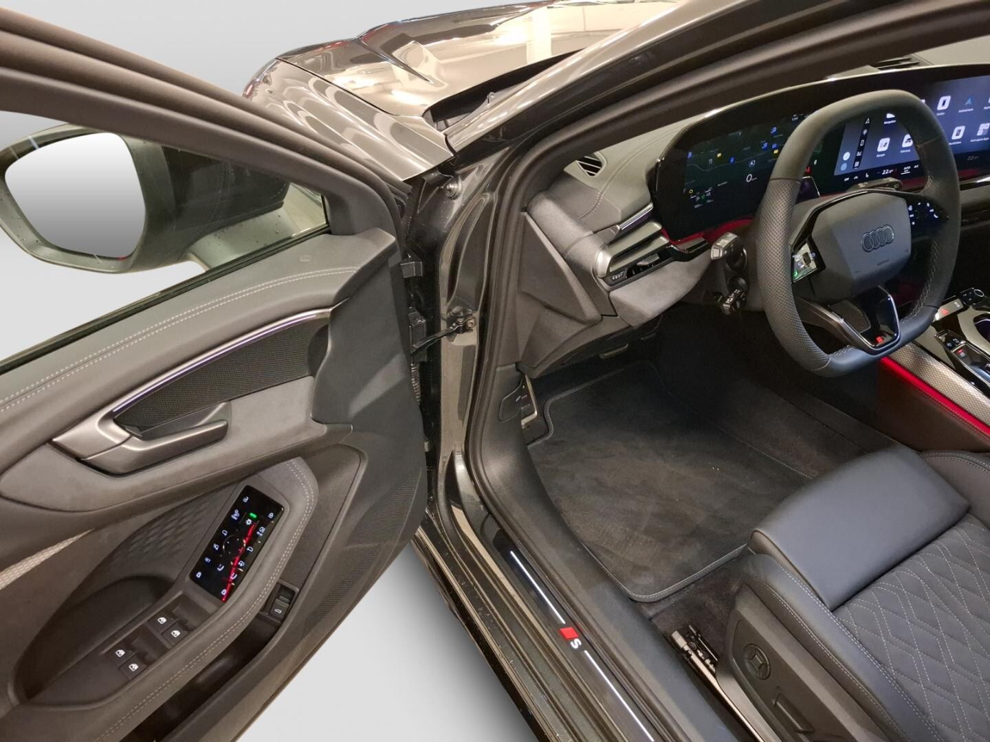 Bild über Audi A5 Avant e-hybrid e-hybrid quattro 270 kW S tronic - für weitere Informationen kontaktieren Sie den Audi Partner