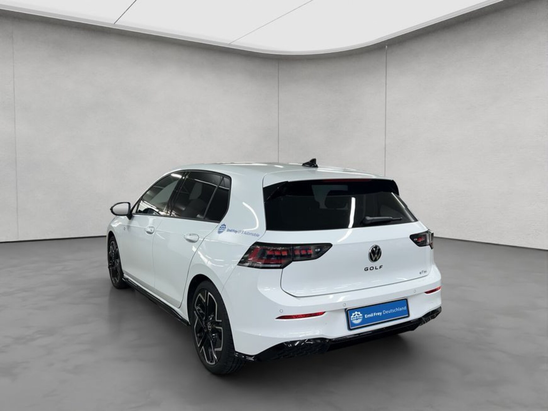 Volkswagen Golf R-Line