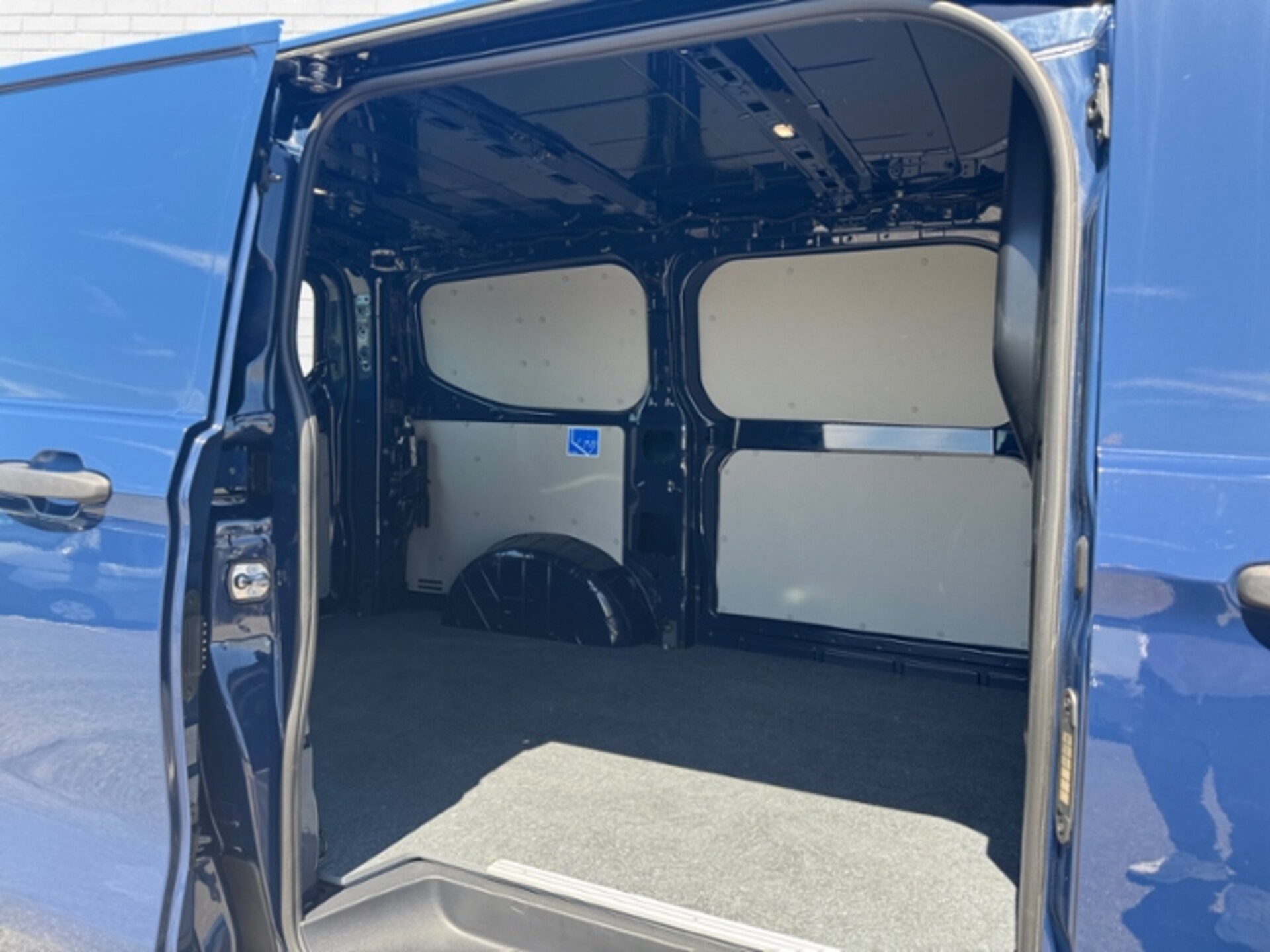 Volkswagen Transporter Kasten kurzer Radstand