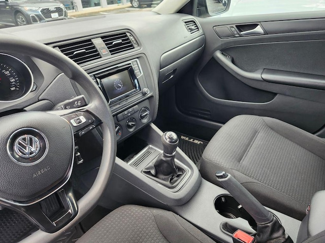 2016 Volkswagen Jetta