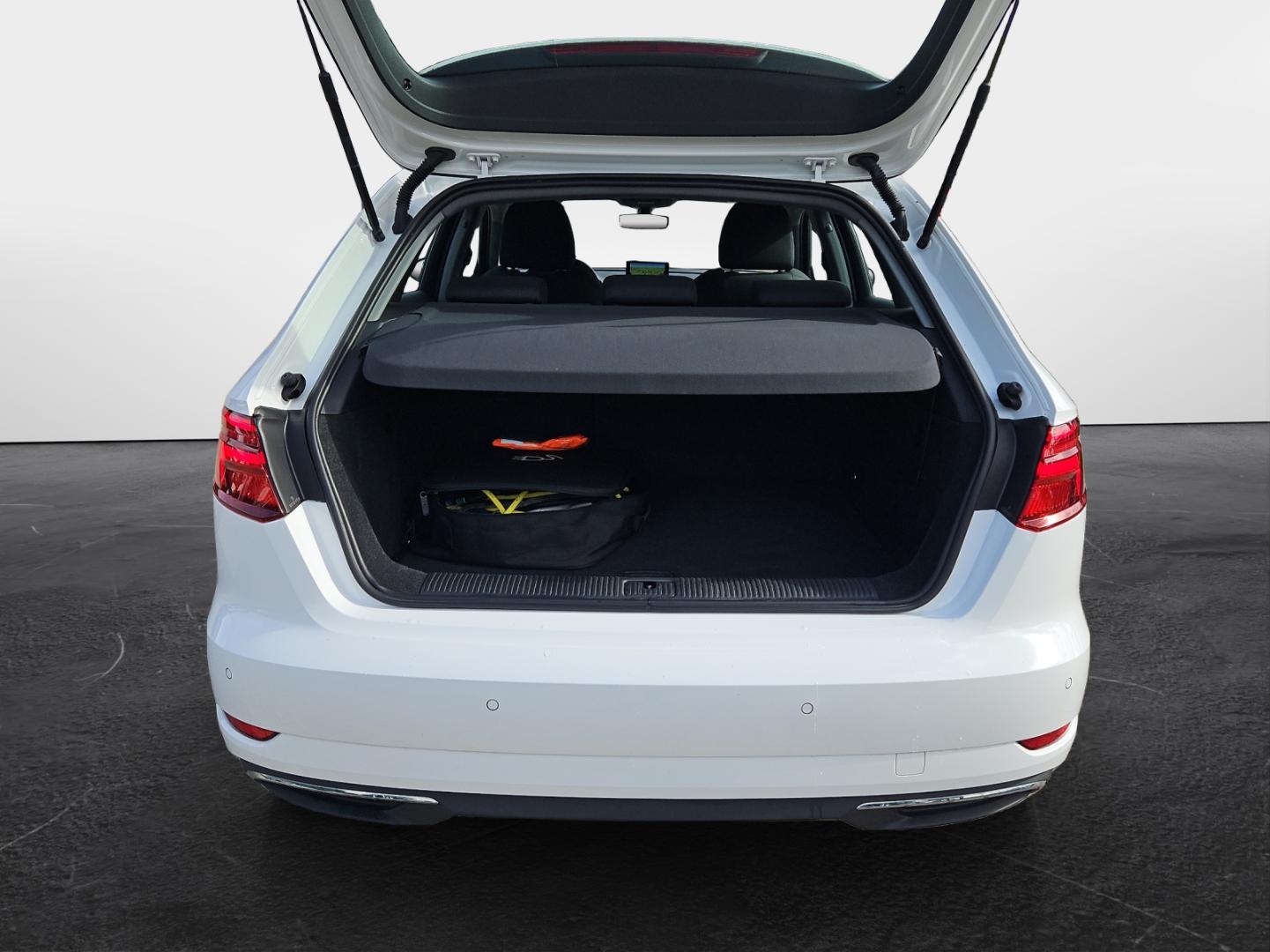 Image about Audi A3 Sportback e-tron sport 40 e-tron S tronic