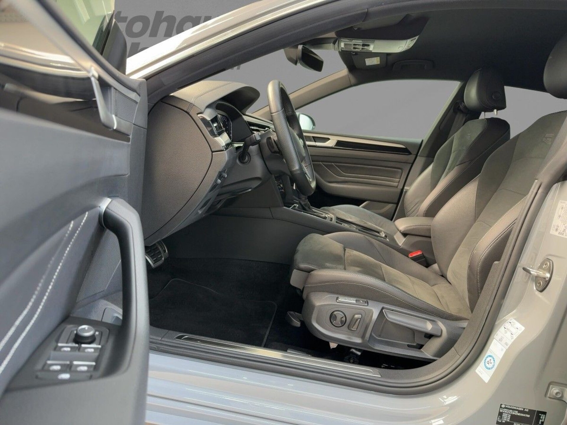 Volkswagen Arteon R-Line
