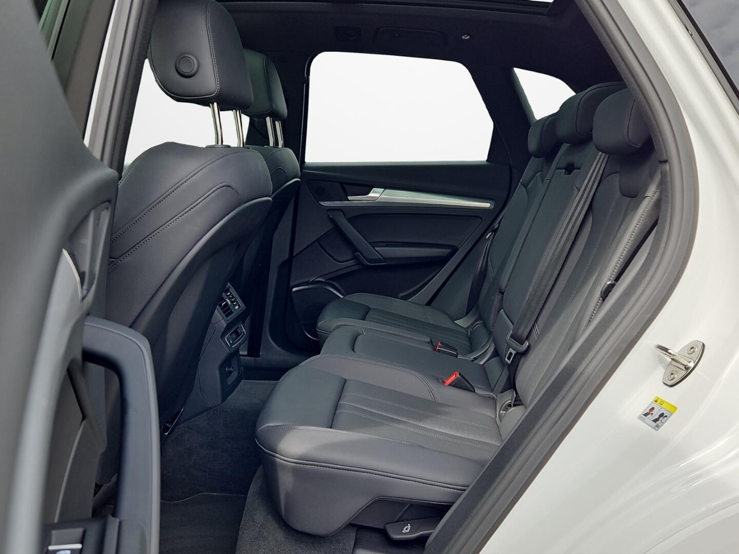 Bild über Audi Q5 40 TDI quattro 150 kW S tronic - für weitere Informationen kontaktieren Sie den Audi Partner