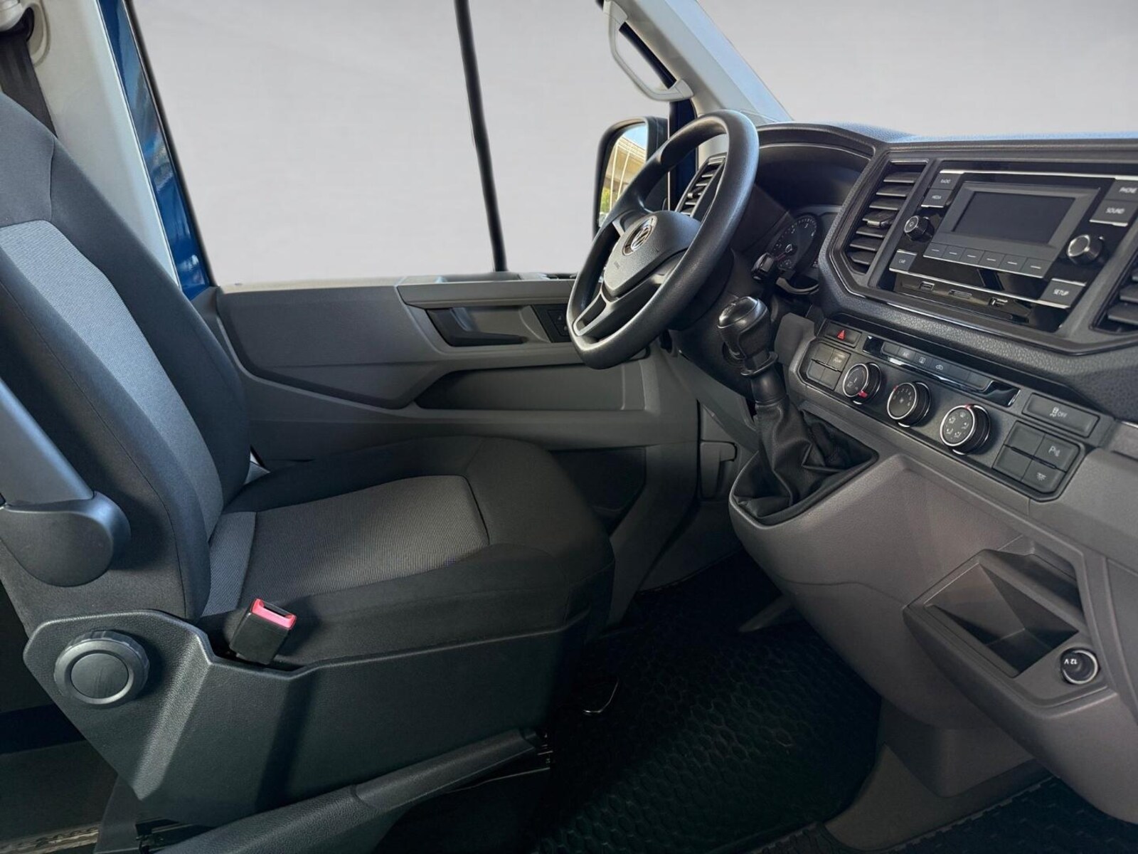 Volkswagen Crafter Kasten mittlerer Radstand – Bild 10
