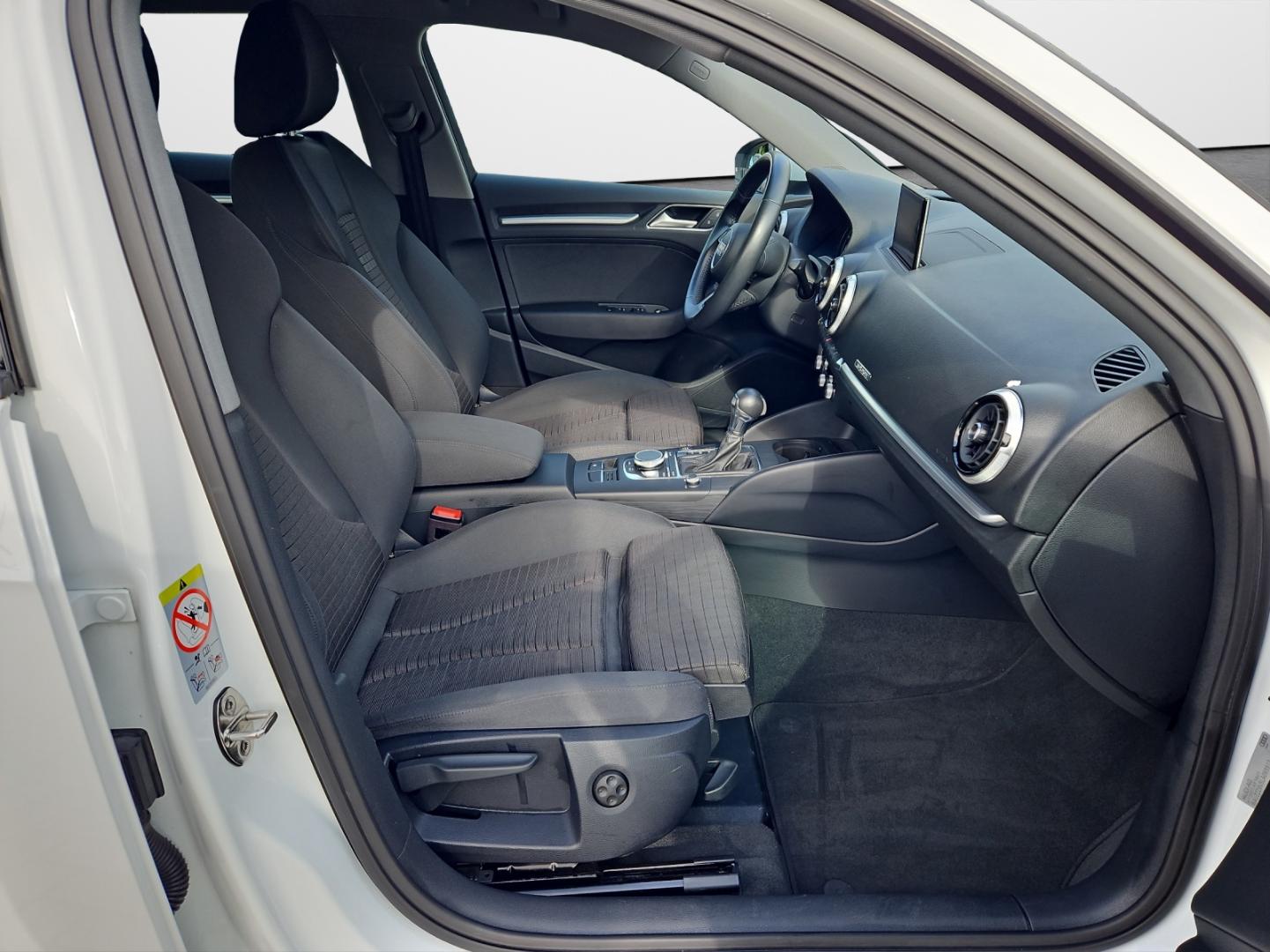 Image about Audi A3 Sportback e-tron sport 40 e-tron S tronic