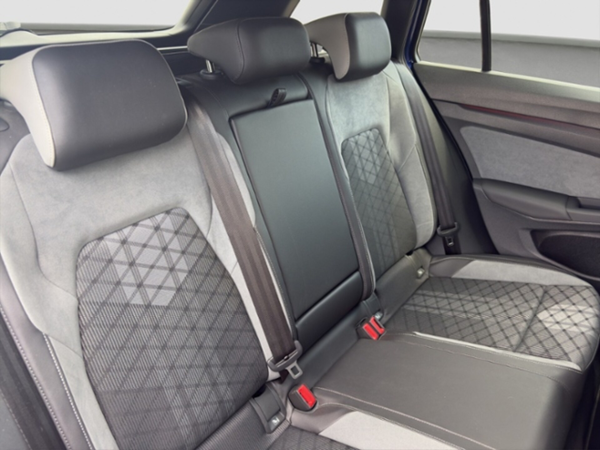Volkswagen Golf Variant R-Line