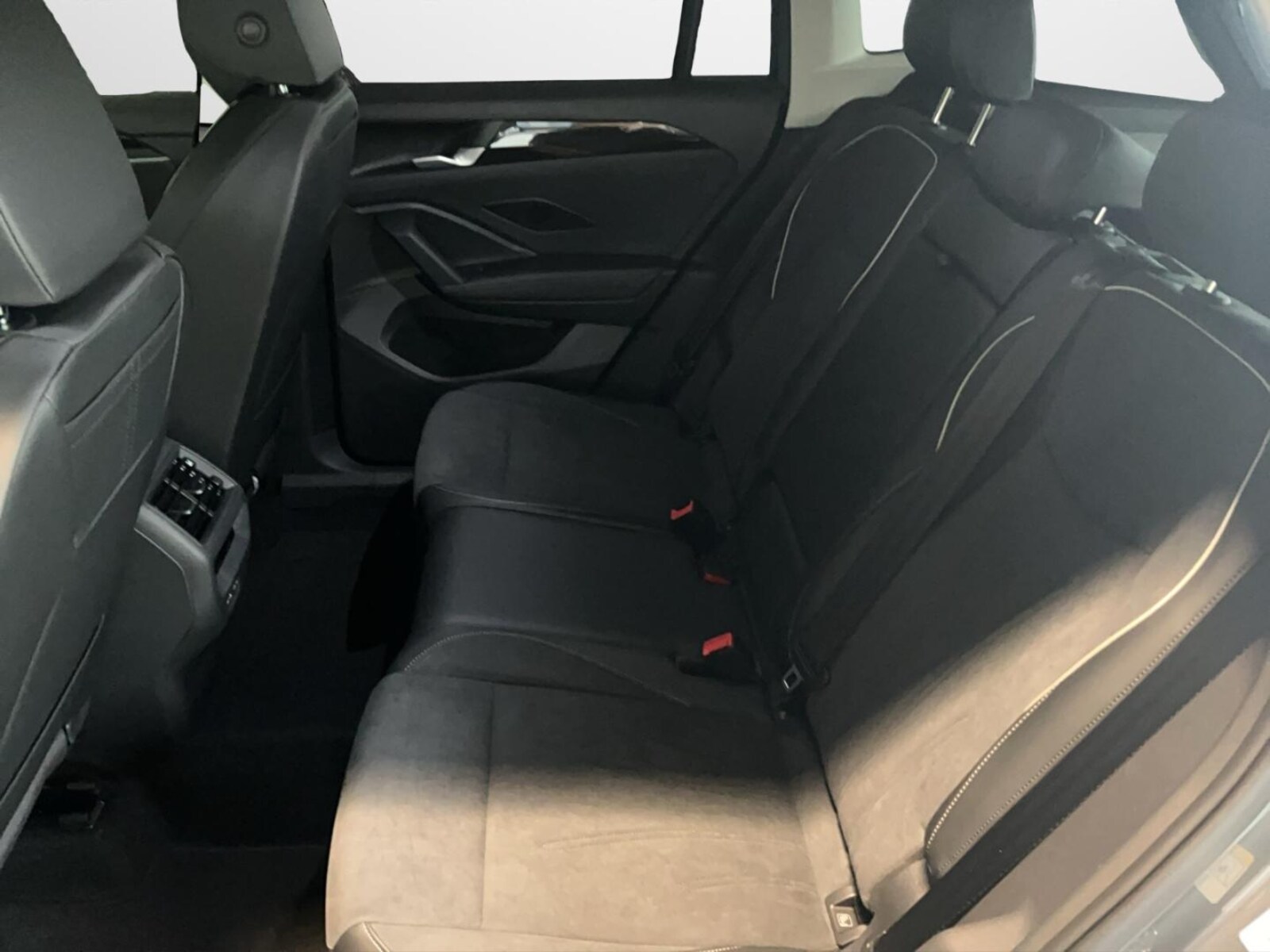 Volkswagen Tiguan – Bild 11