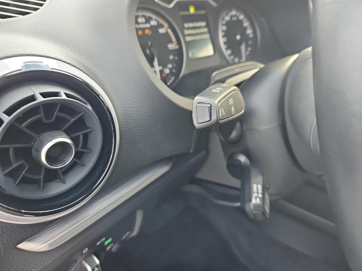 Image about Audi A3 Sportback e-tron sport 40 e-tron S tronic