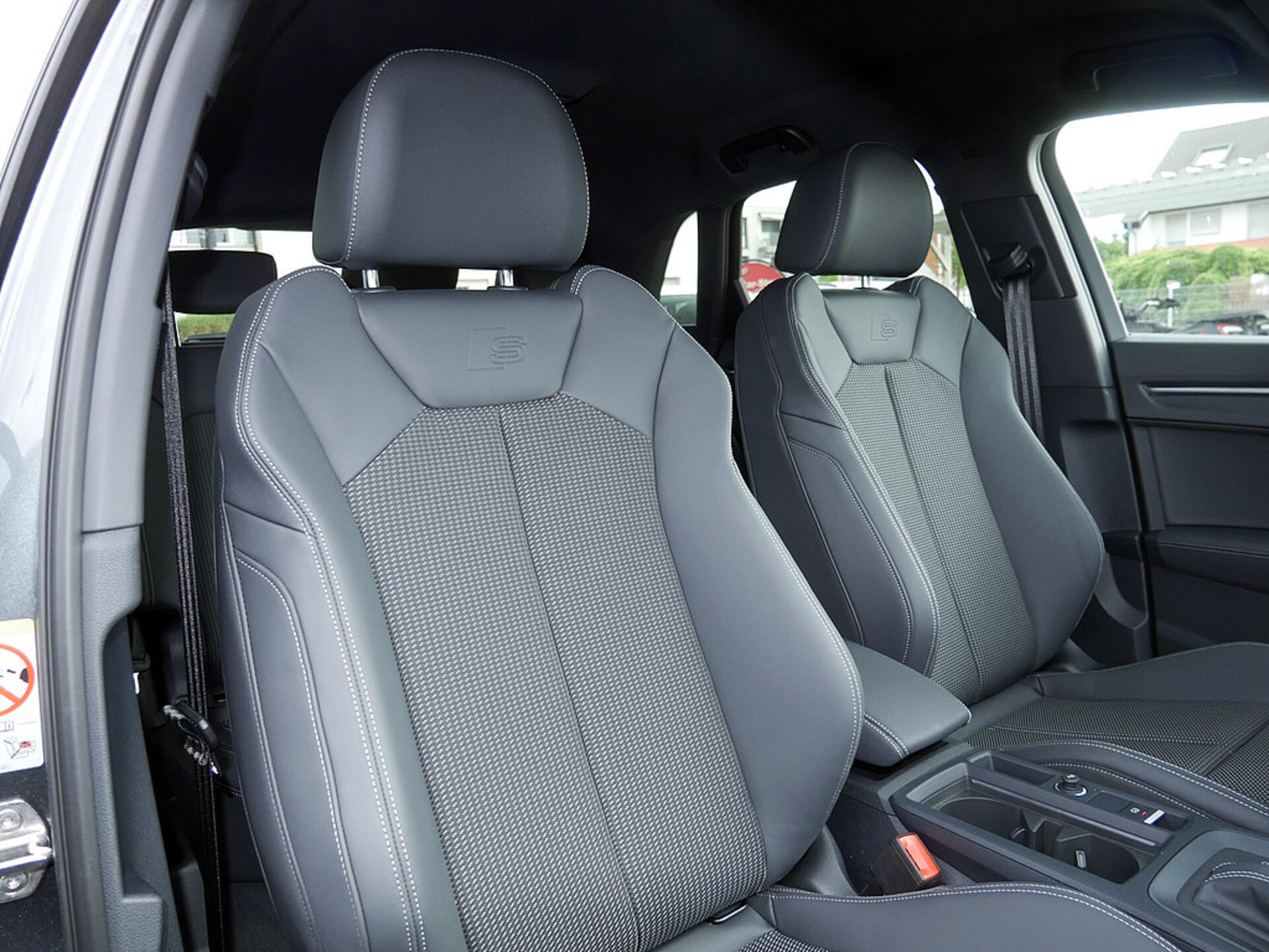Audi Q3 SUV S line