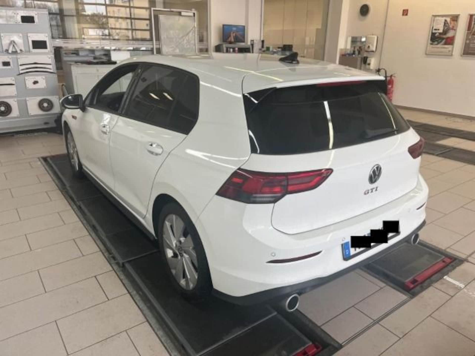 Volkswagen Golf GTI