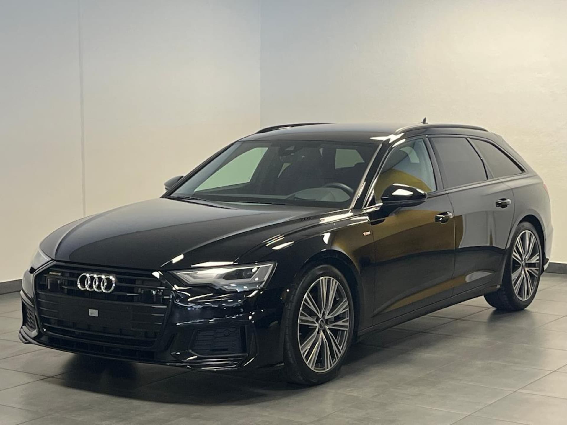 Audi A6 Avant S line