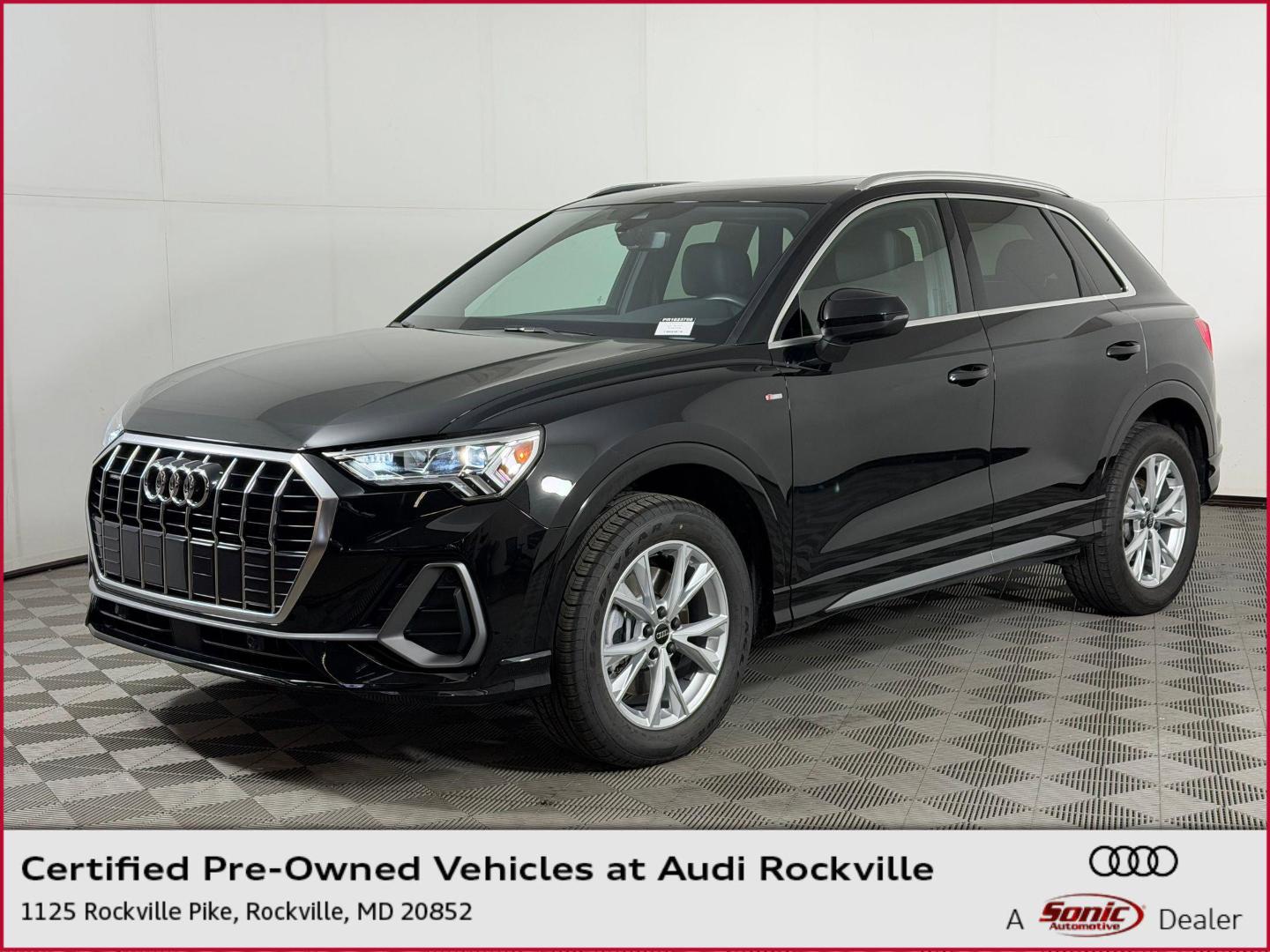 2024 Audi Q3 45 TFSI S Line Premium quattro's photo