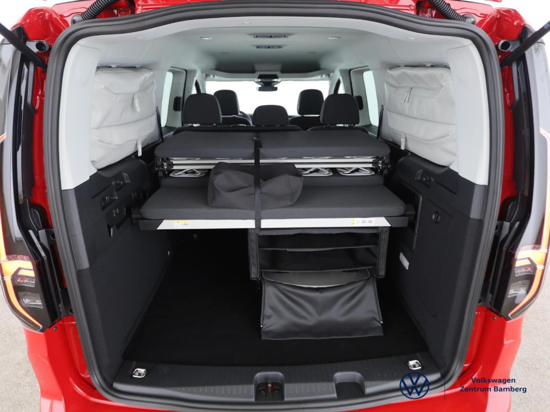 Volkswagen Caddy Maxi Basis-Modell