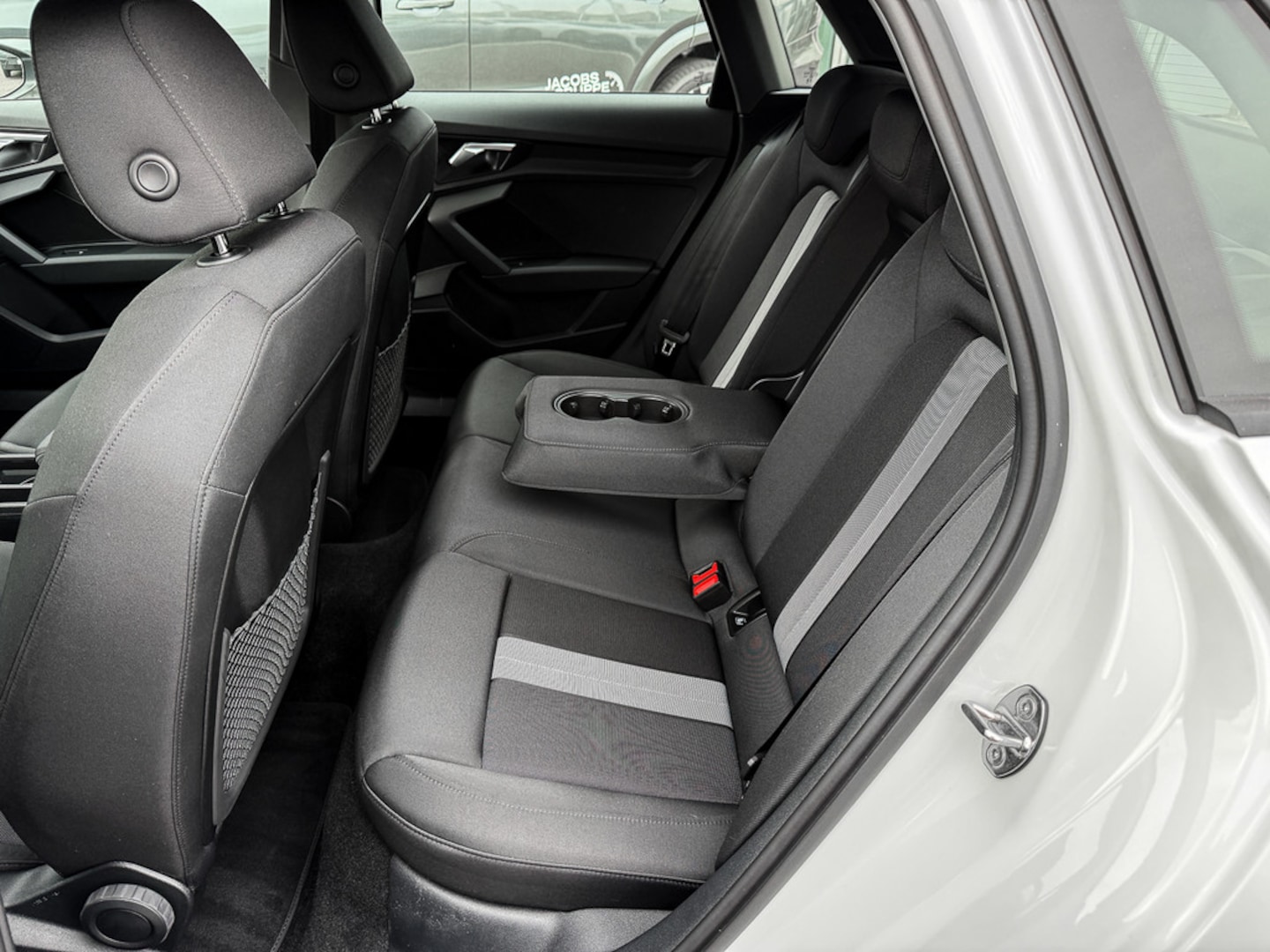 Bild über Audi A3 Sportback TFSI e 40 TFSI e S tronic - für weitere Informationen kontaktieren Sie den Audi Partner