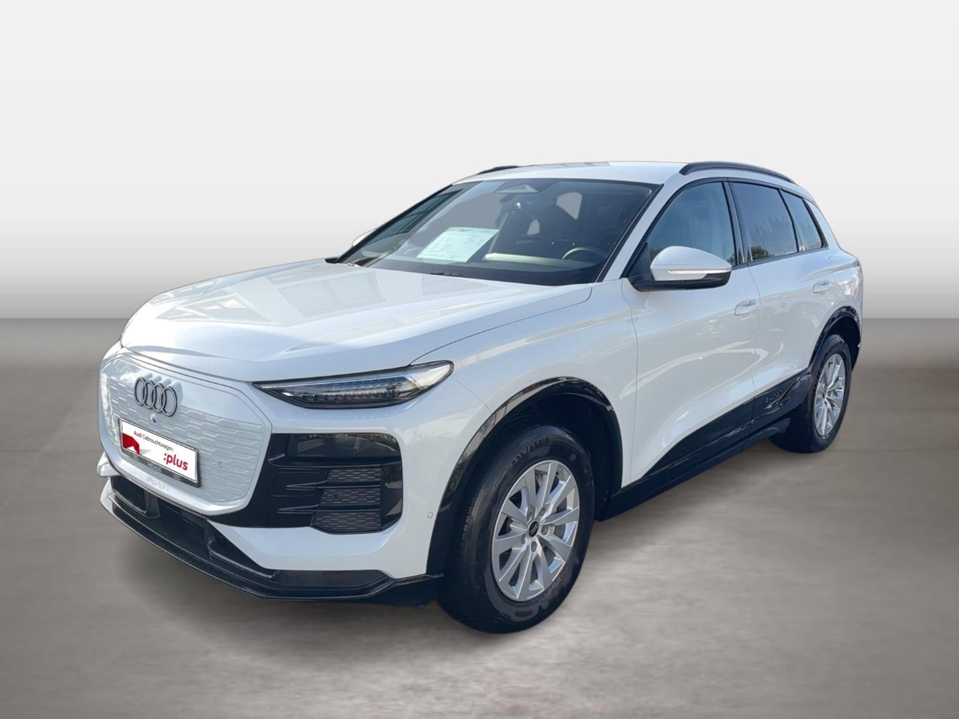 Audi Q6 SUV e-tron 2025
