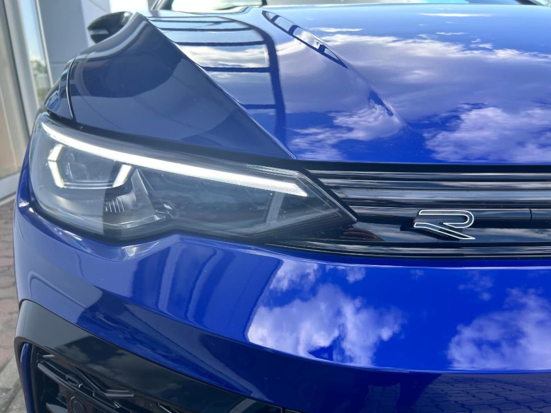 Volkswagen Golf R-Line