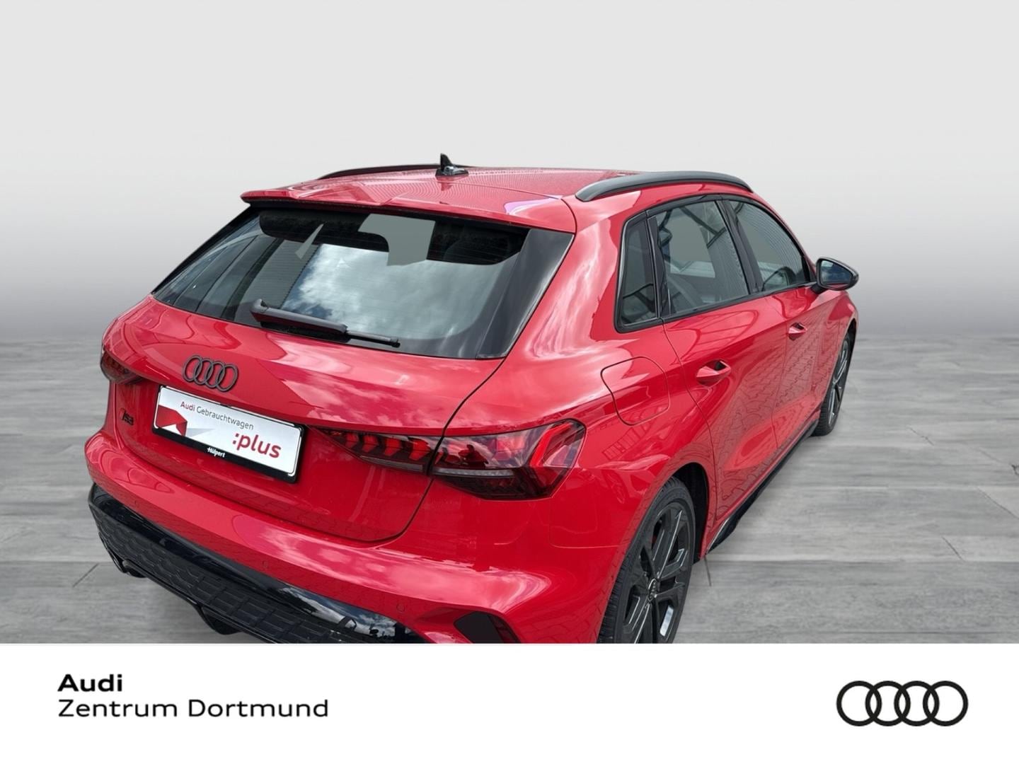 Bild über Audi S3 Sportback TFSI quattro S tronic - für weitere Informationen kontaktieren Sie den Audi Partner