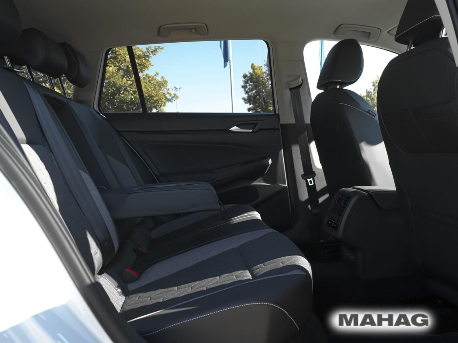 Volkswagen Golf Variant – Bild 17