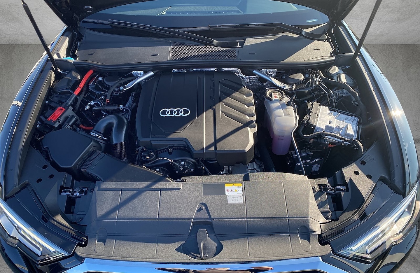 Bild über Audi A6 Limousine advanced 45 TFSI quattro S tronic - für weitere Informationen kontaktieren Sie den Audi Partner