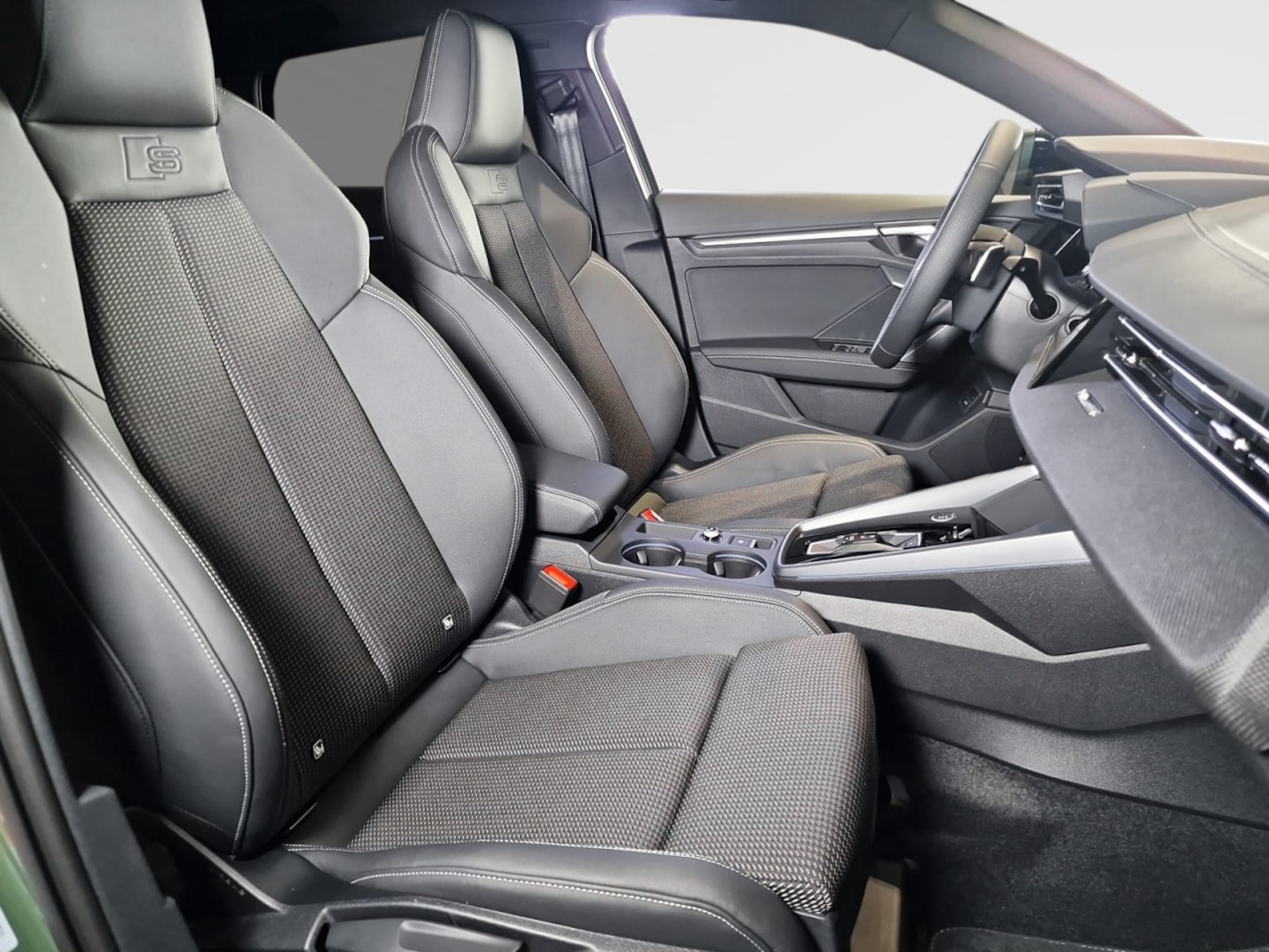 Bild über Audi A3 Sportback TFSI 110 kW S tronic - für weitere Informationen kontaktieren Sie den Audi Partner