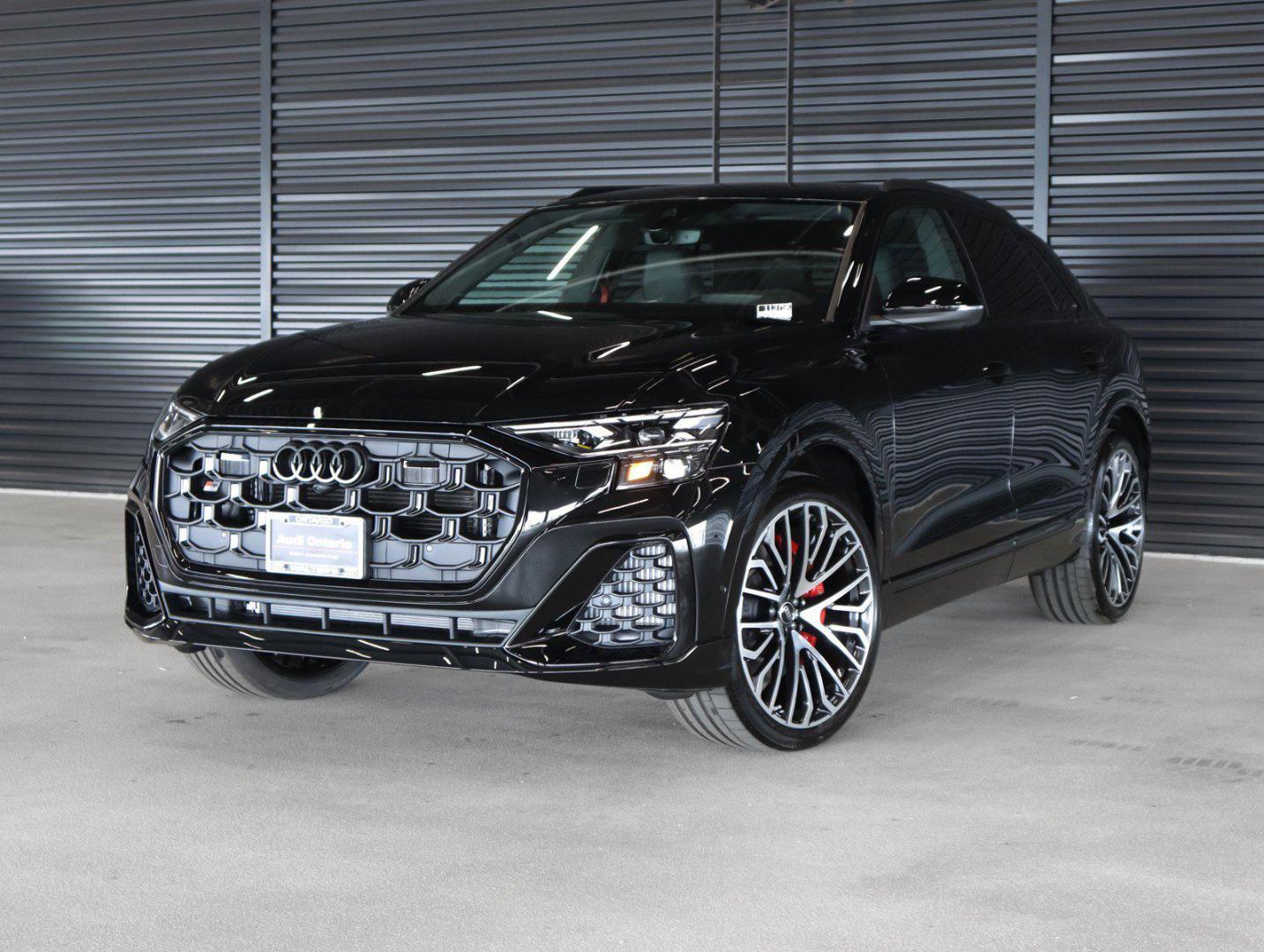2026 Audi SQ8 Prestige quattro's photo