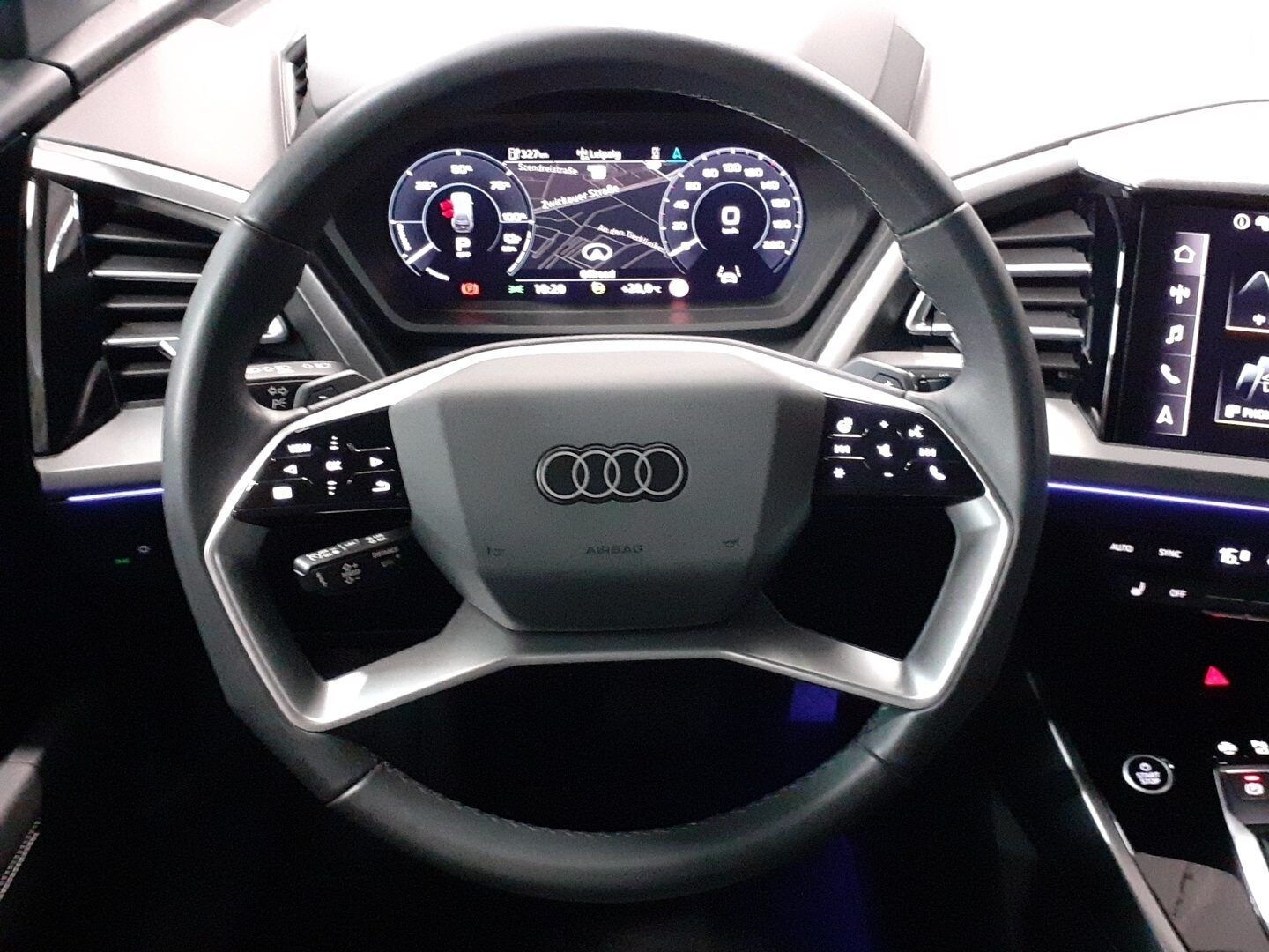 Image about Audi Q4 e-tron 40 e-tron
