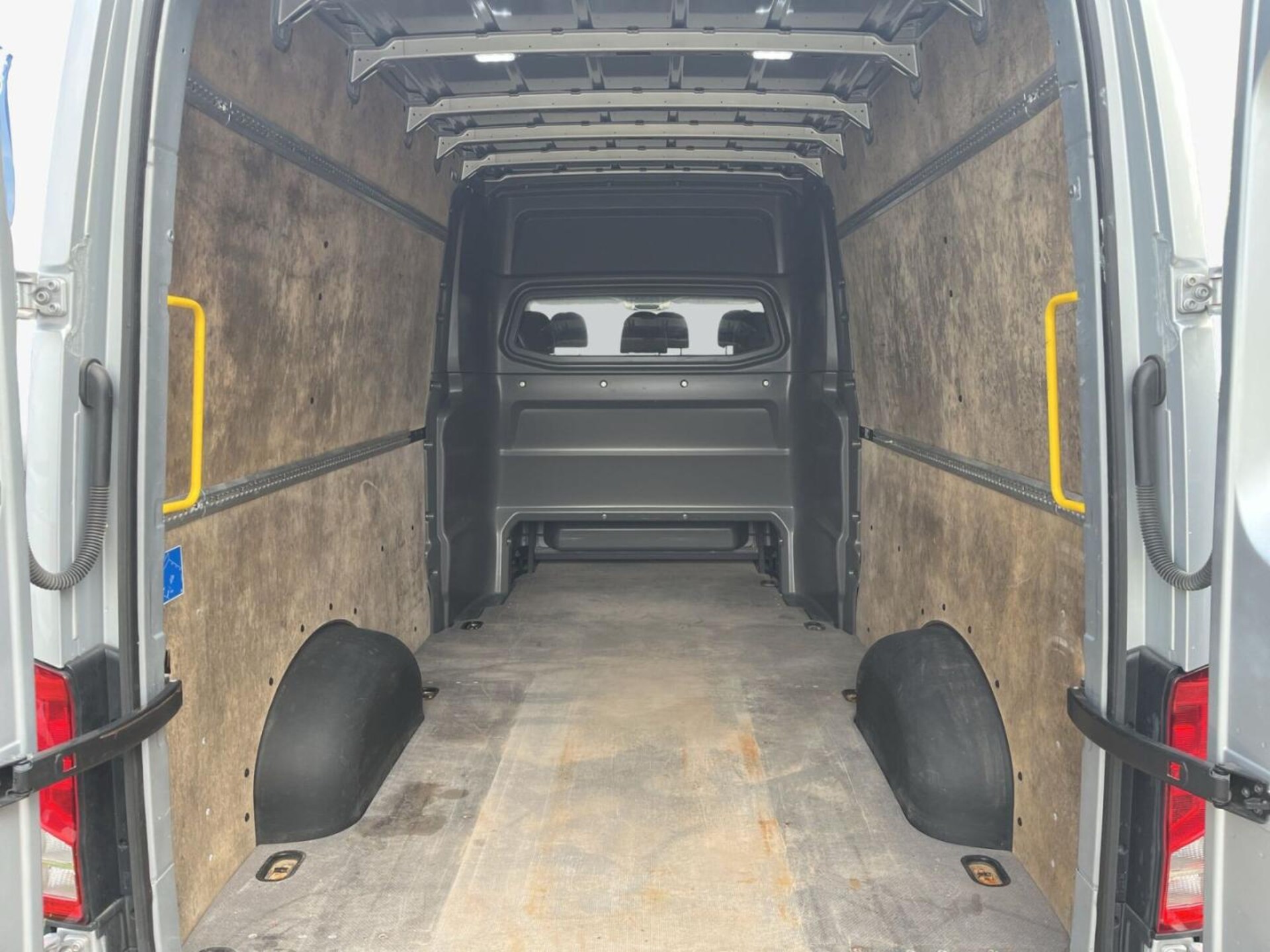 Volkswagen Crafter Kasten langer Radstand