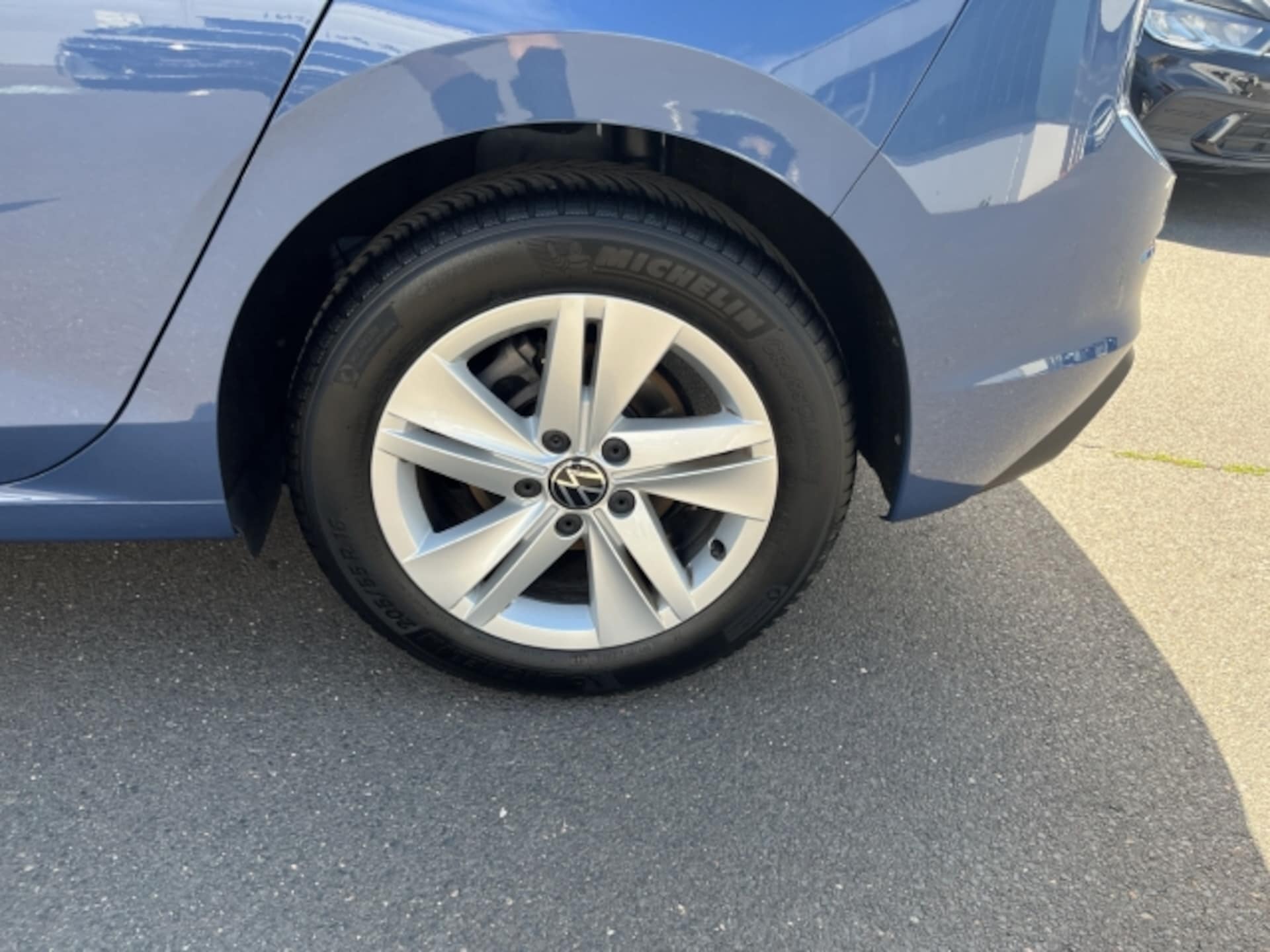 Volkswagen Golf Life