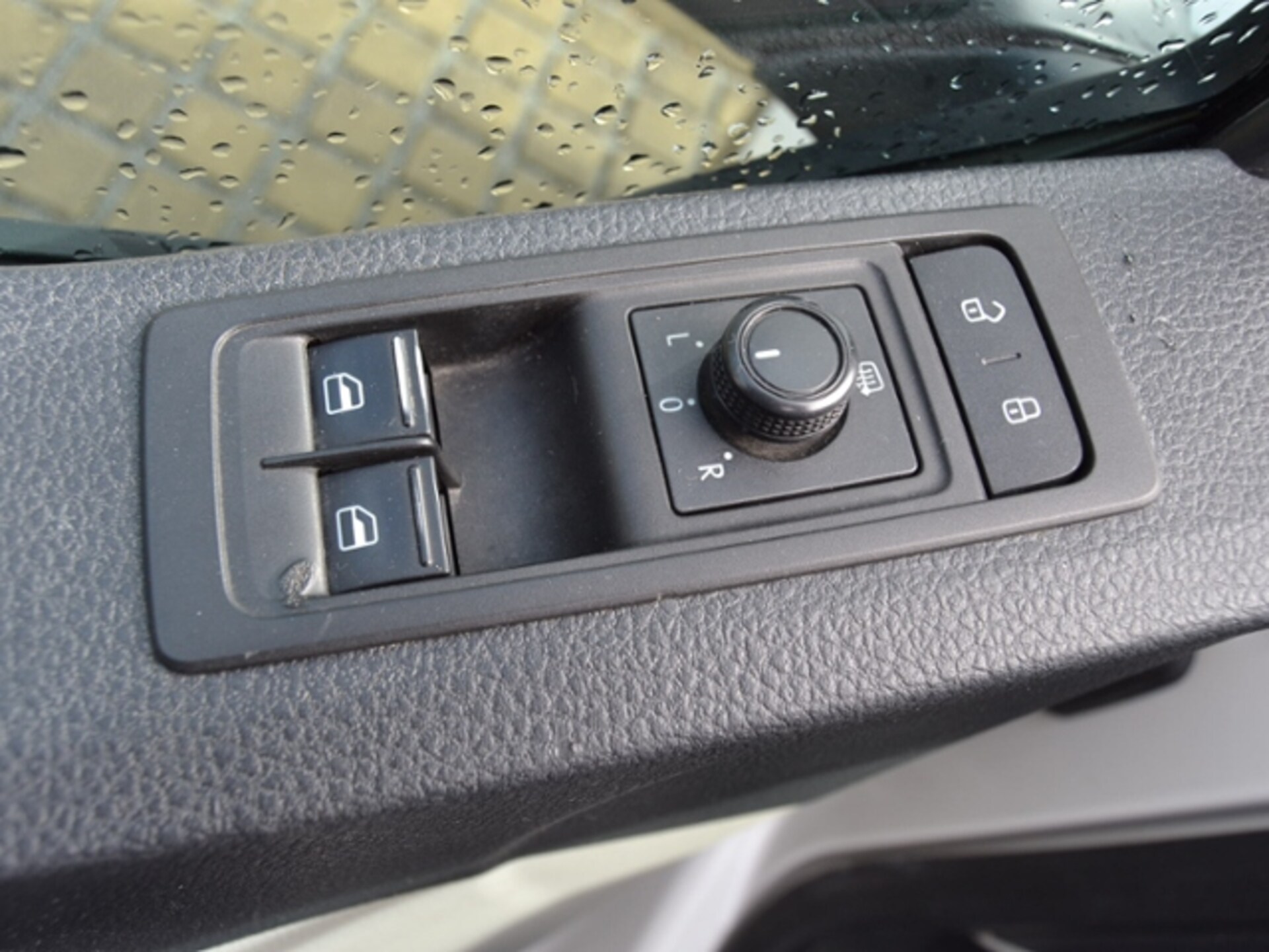 Volkswagen T6 Transporter Kasten kurzer Radstand