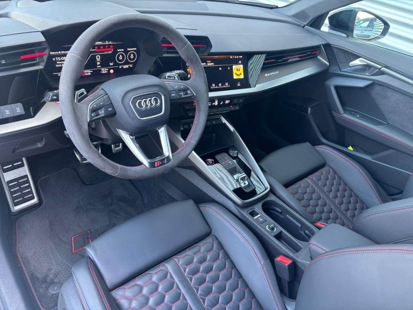 Image about Audi RS 3 Sportback TFSI quattro S tronic