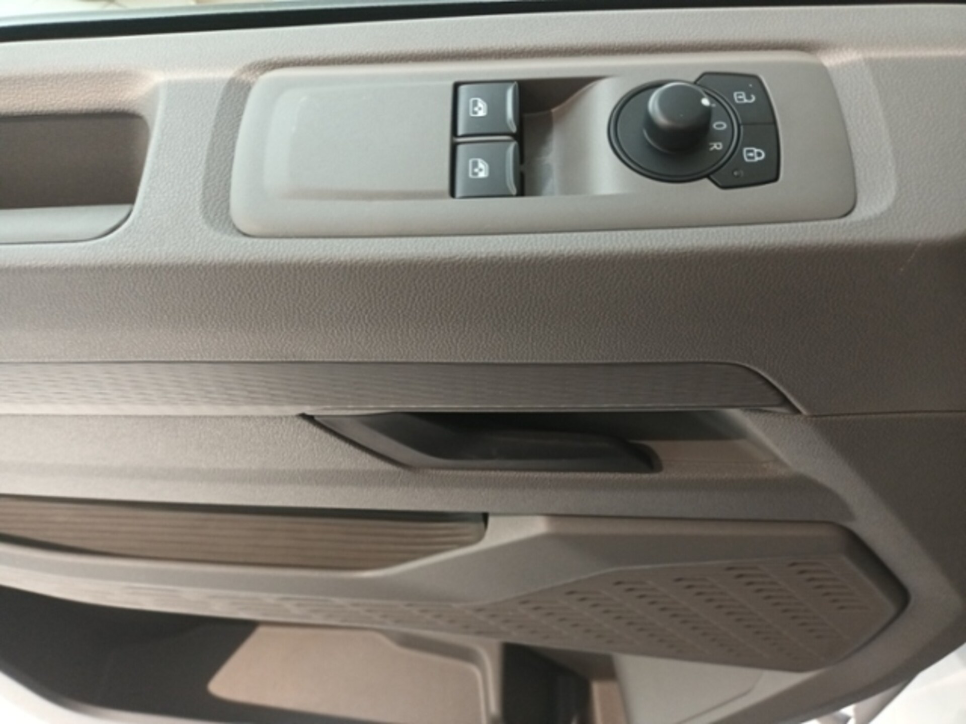 Volkswagen Transporter Kasten langer Radstand