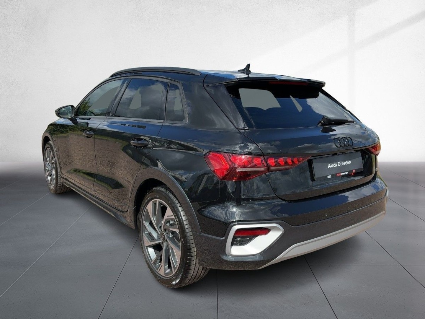Bild über Audi A3 allstreet TFSI e 40 TFSI e S tronic - für weitere Informationen kontaktieren Sie den Audi Partner