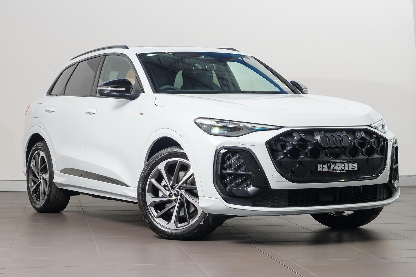 Image about Audi Q5 SUV TFSI quattro 200 kW sport