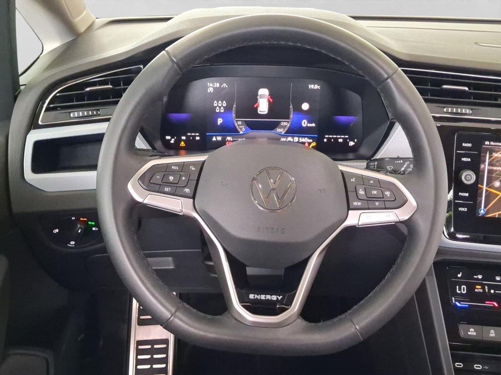 Volkswagen Touran – Bild 9
