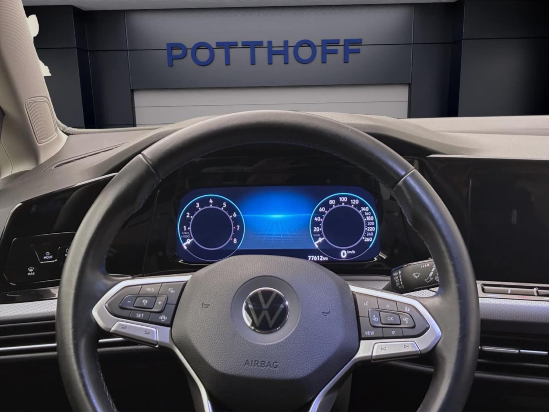 Volkswagen Golf Life