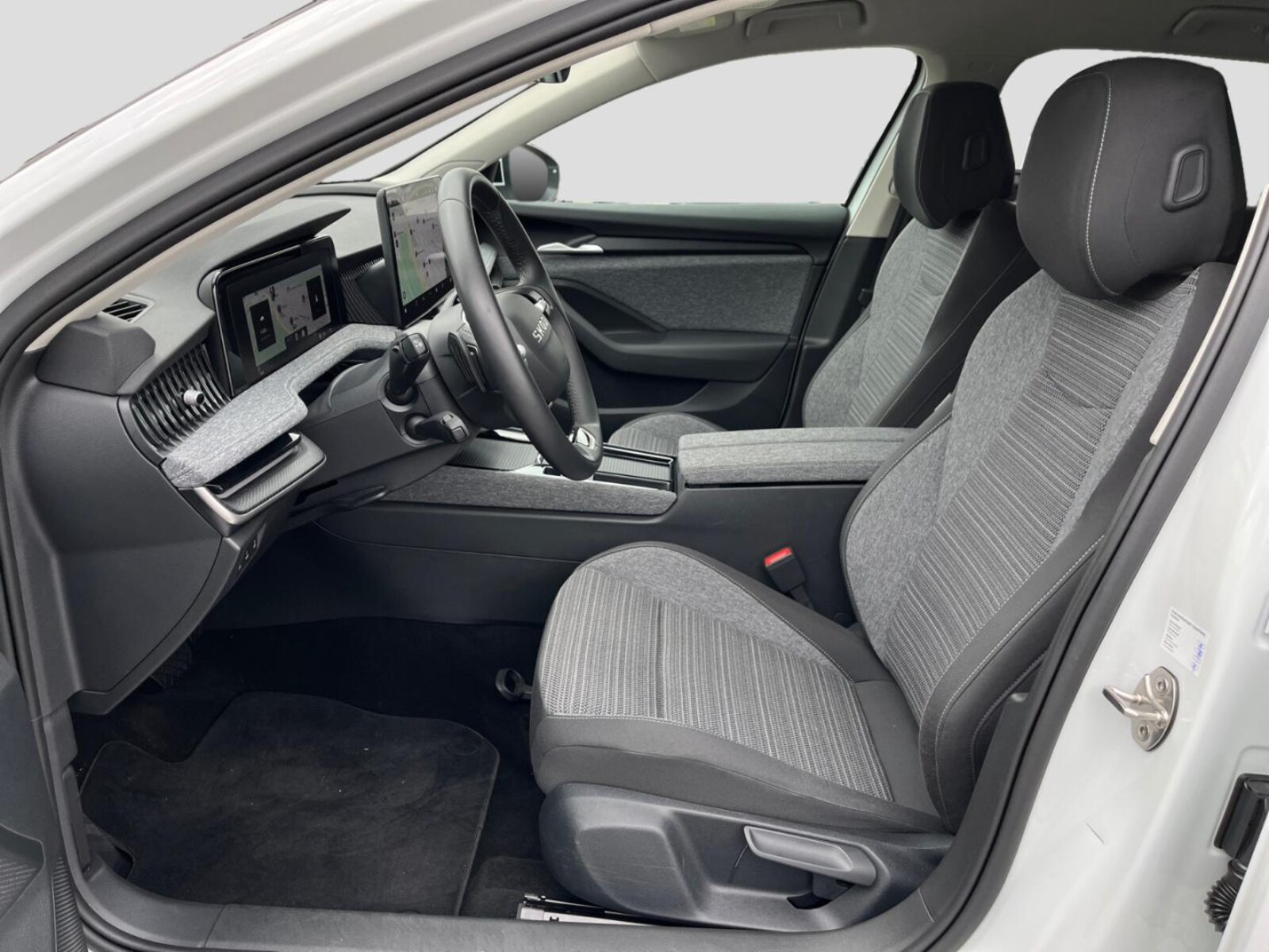 Škoda Superb Combi – Bild 9