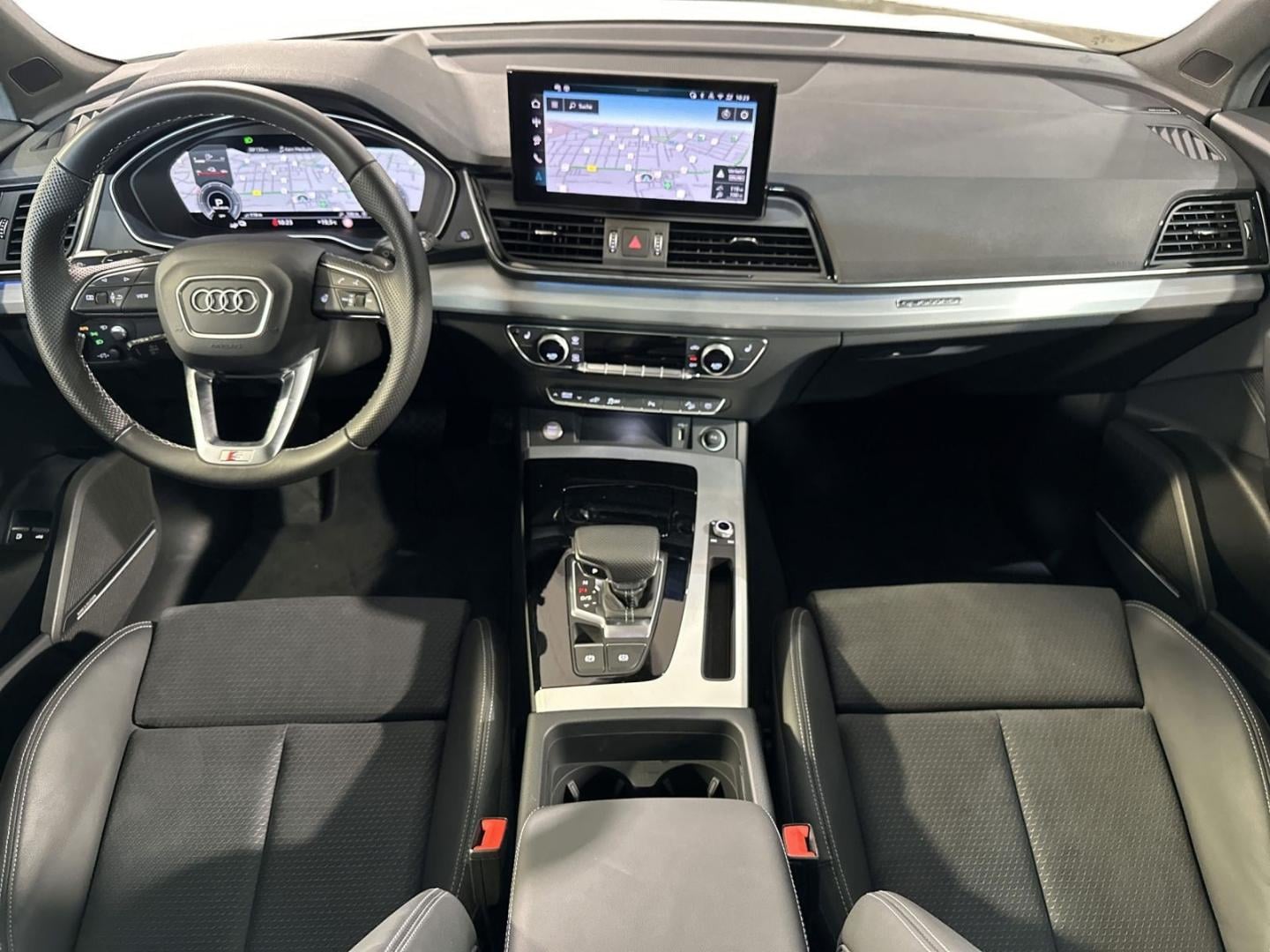 Bild über Audi Q5 Sportback TFSI e S line business 55 TFSI e quattro S tronic - für weitere Informationen kontaktieren Sie den Audi Partner