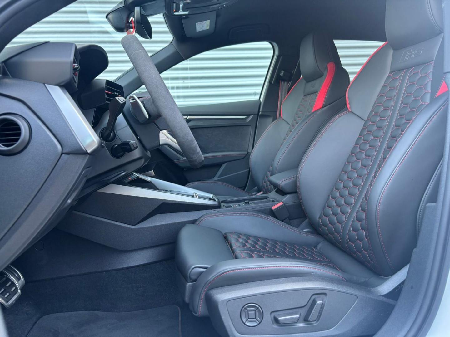 Image about Audi RS 3 Sportback TFSI quattro S tronic
