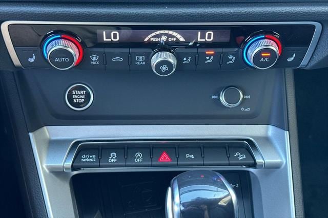 2025 Audi Q3 S Line Premium - Photo 17