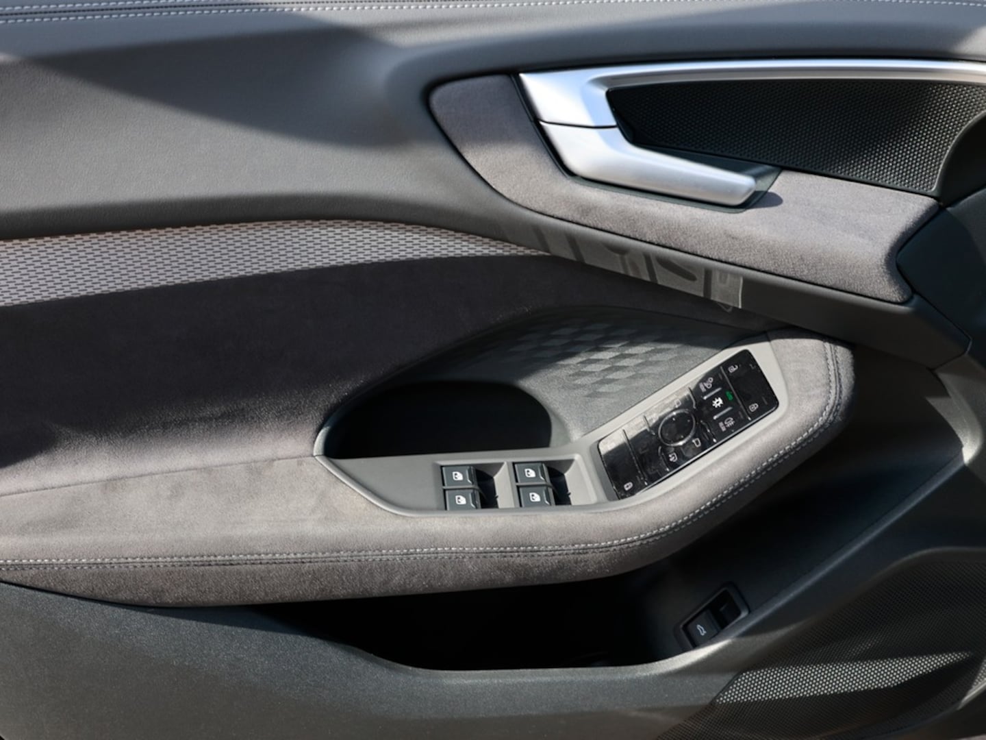 Bild über Audi A5 Avant TFSI 150 kW S tronic - für weitere Informationen kontaktieren Sie den Audi Partner