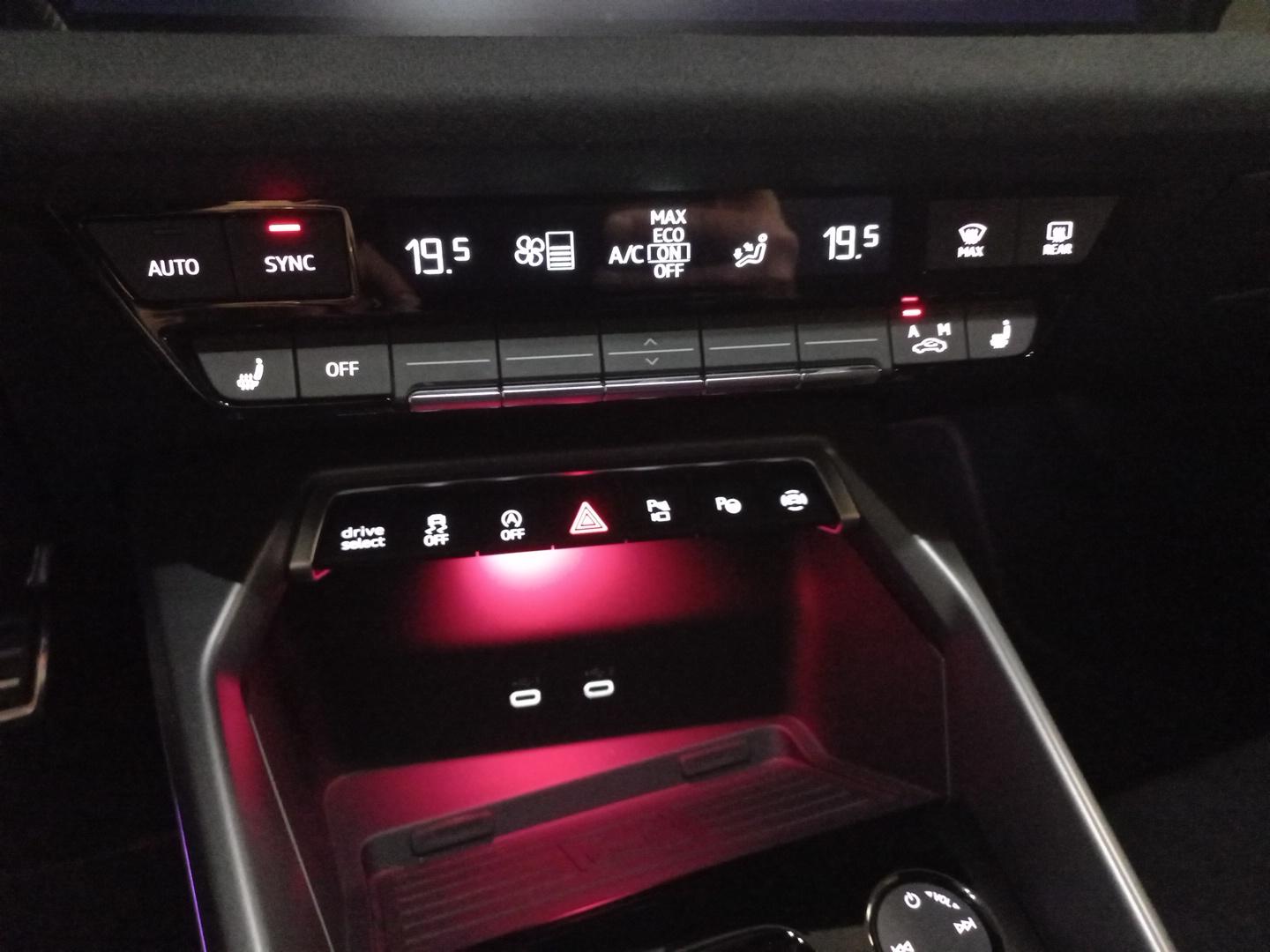 Image about Audi S3 Sportback S3 Sportback TFSI 245 kW (333 ch) S tronic