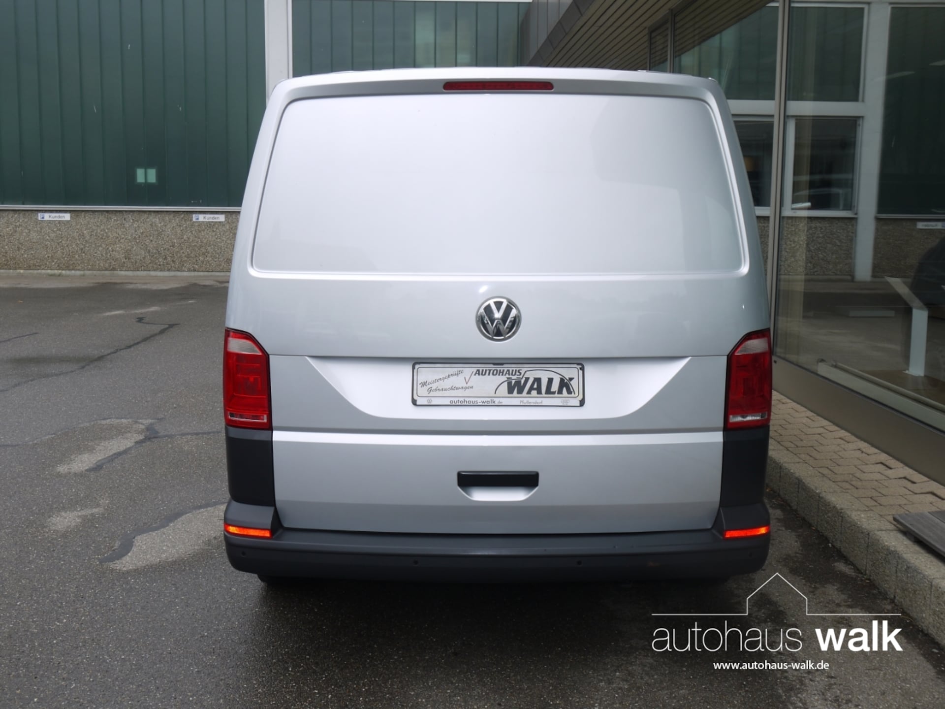 Volkswagen T6 Transporter Kasten kurzer Radstand