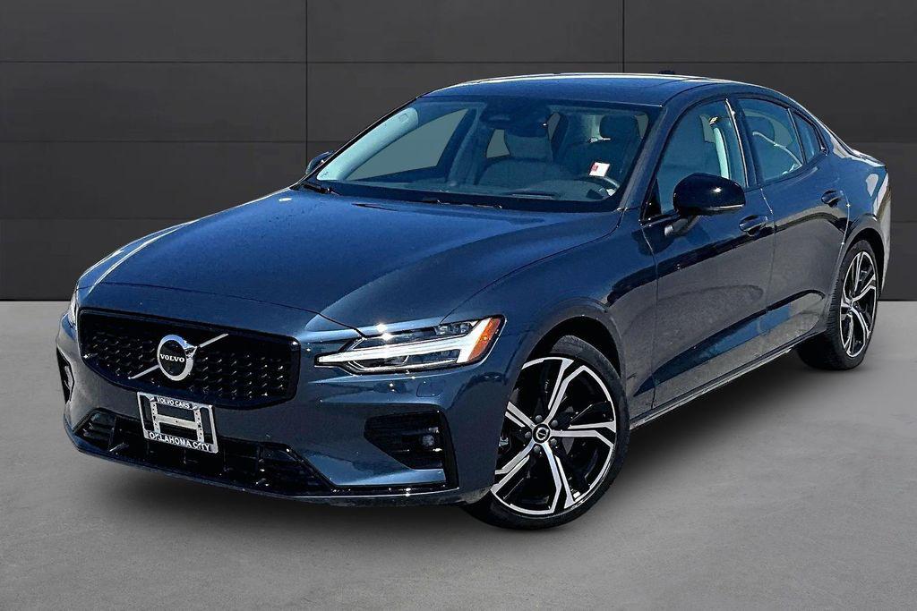 2024 Volvo S60 B5 Ultimate Dark Theme AWD's photo